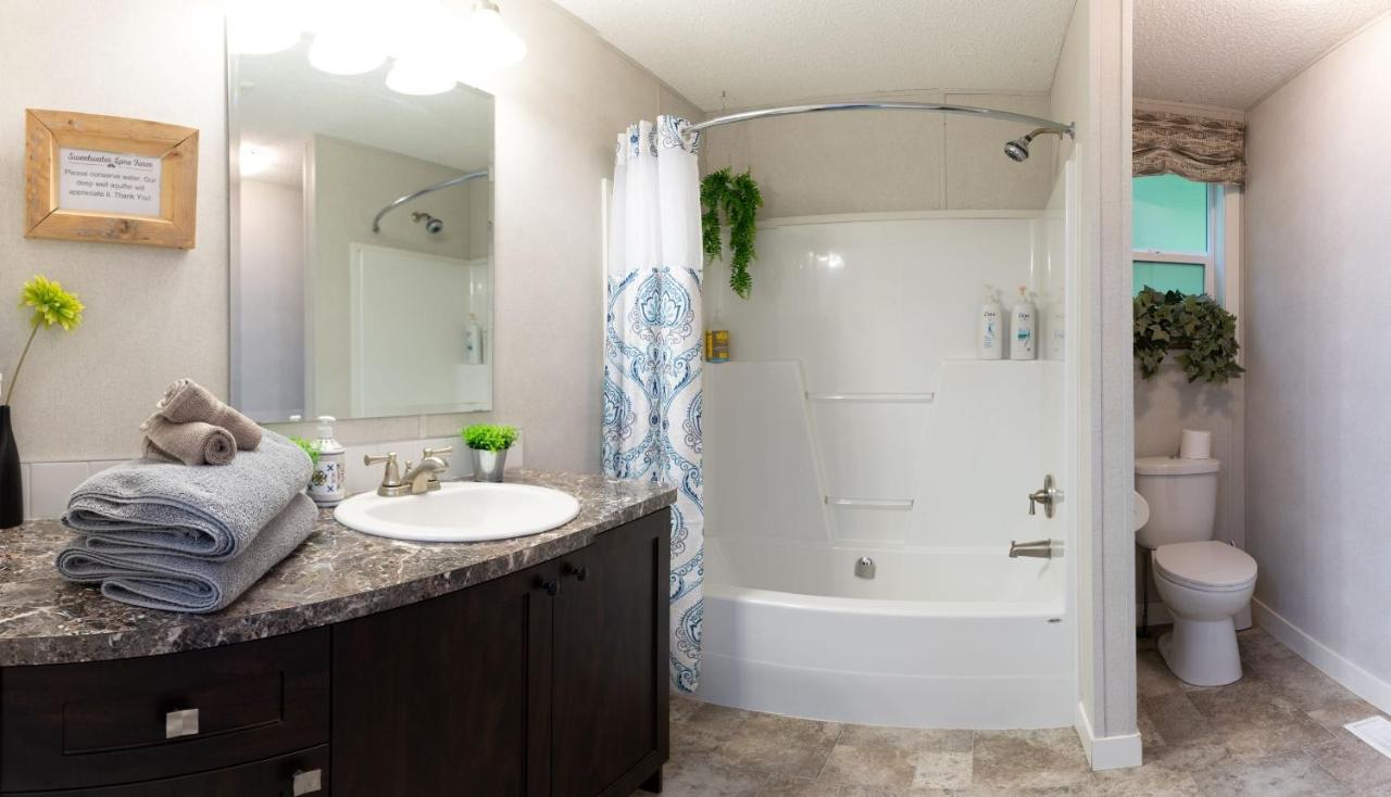 Sweetwater Lane Farm Villa Mount Currie Екстериор снимка